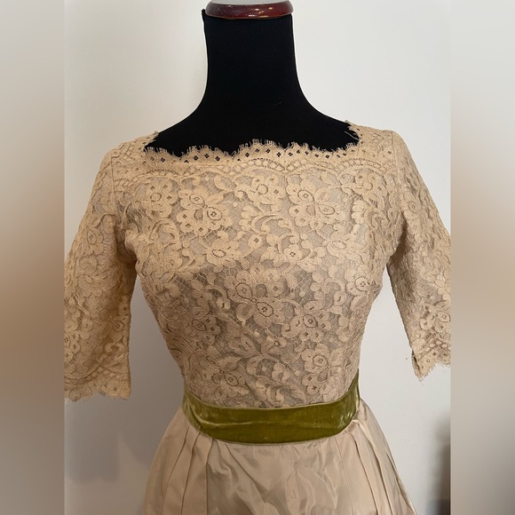 Vintage Harry Keiser cream wedding dress worn velvet chartreuse waist ribbon - Picture 7 of 9